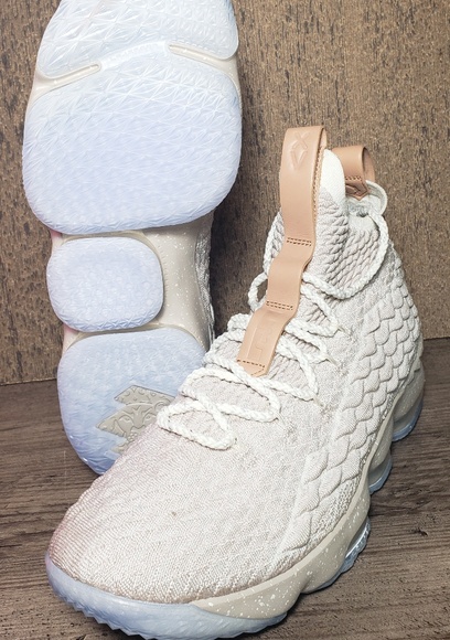 Nike LeBron 15 GHOST EDITION XV String NEW - Picture 6 of 8